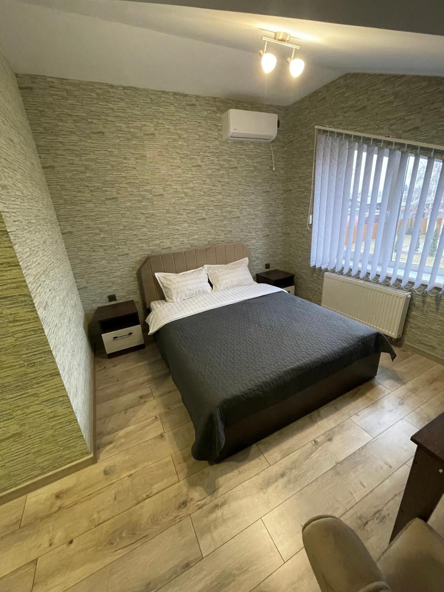 Ні Пуху, Ні Пера! Hotel Reshetylivka ภายนอก รูปภาพ