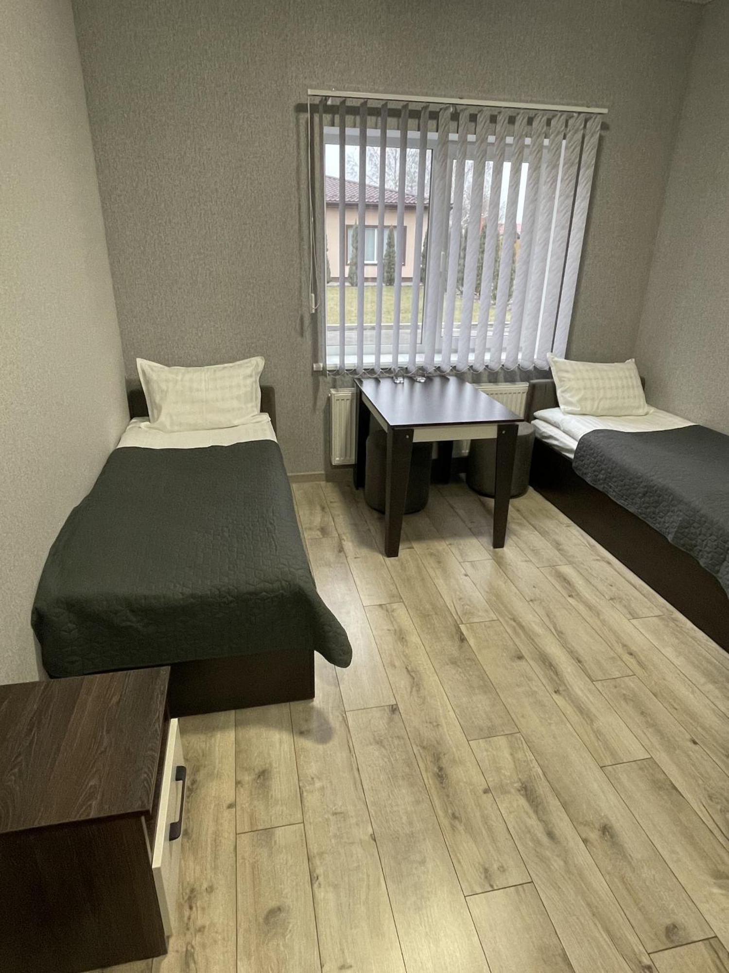Ні Пуху, Ні Пера! Hotel Reshetylivka ภายนอก รูปภาพ